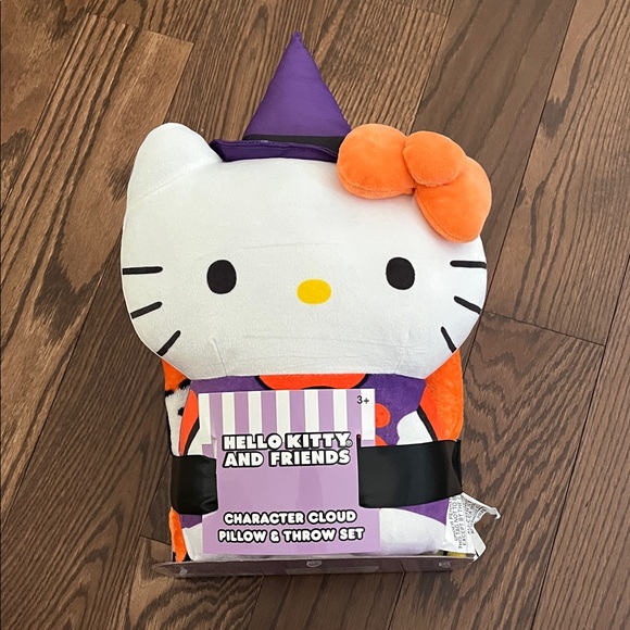 Hello Kitty Halloween Pillow and Throw Set - White, Orange, Purple - Picture 1 of 6